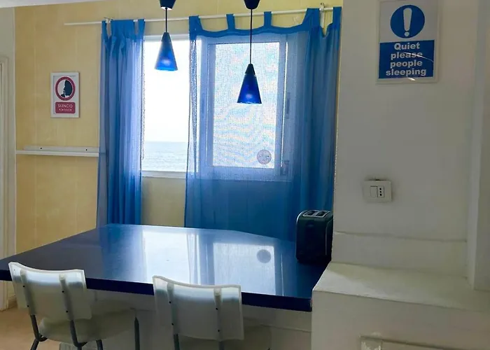 호스텔 Backpacker Eras Ii *